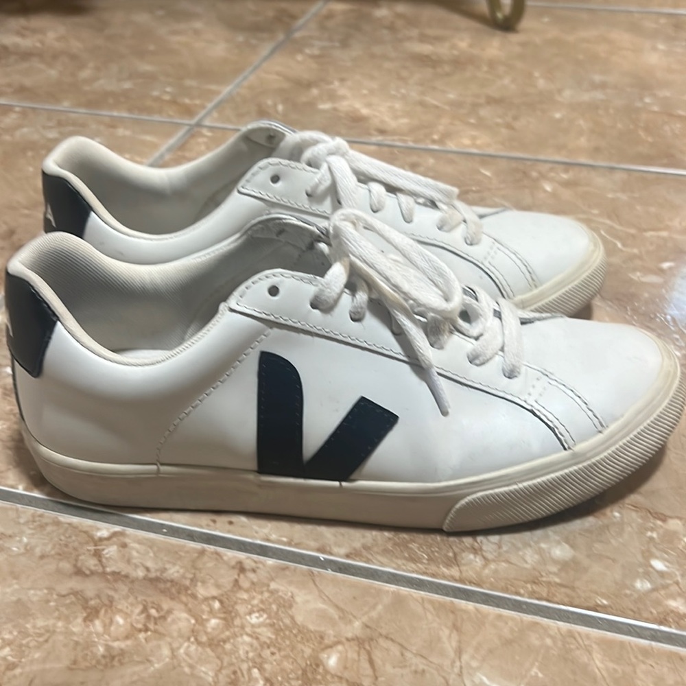 VEJAS size 7